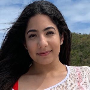 Meet your Posher, Nina